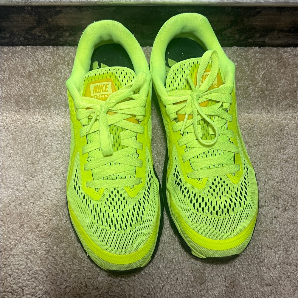 Nike Air Max 2013 Bright Green Athletic Shoes